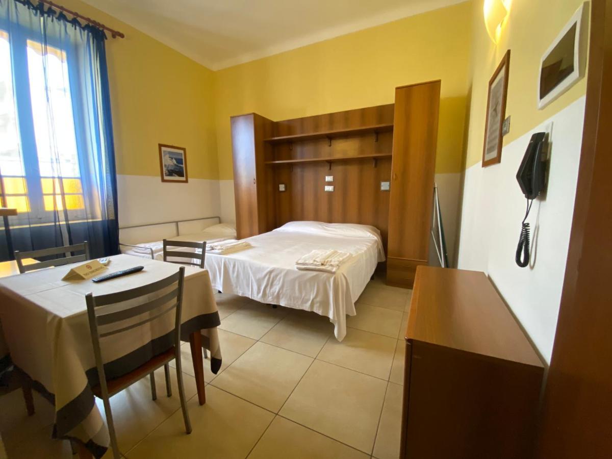 Residence Conchiglia Aparthotel Alassio Bagian luar foto