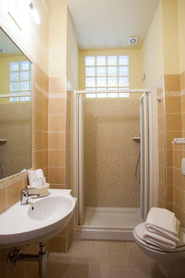 Residence Conchiglia Aparthotel Alassio Bagian luar foto